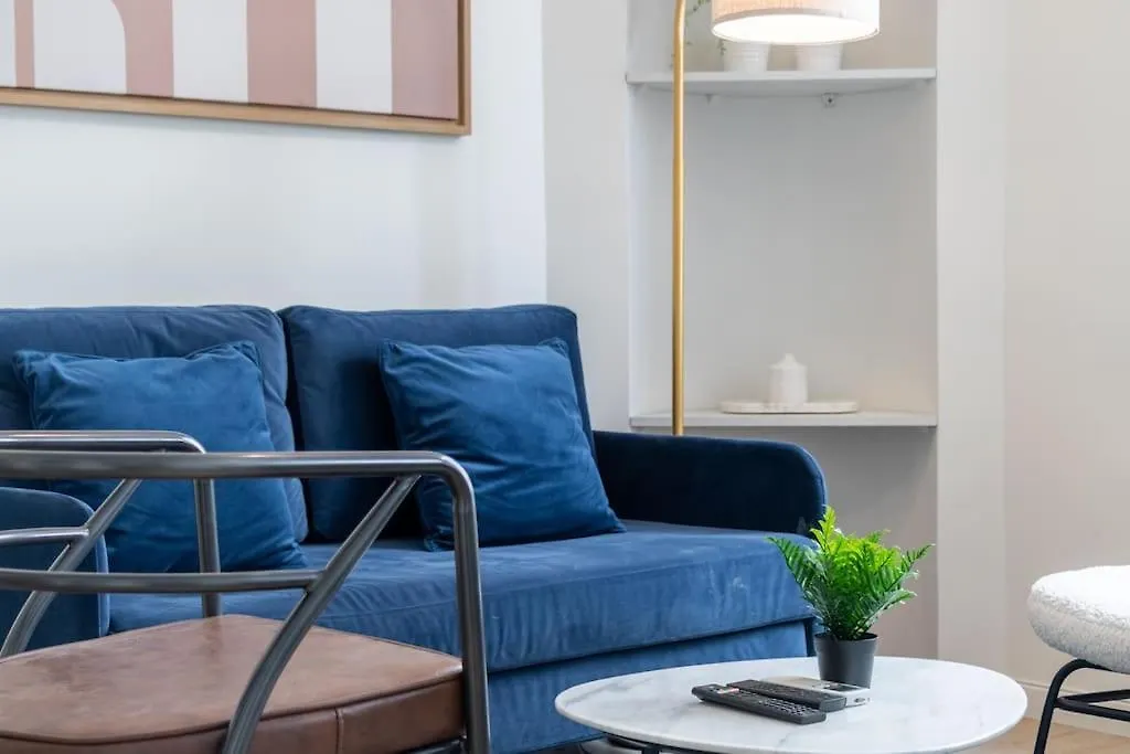 B3#two Bedrooms#champs Elysees#arc De Triomphe#ac Paris