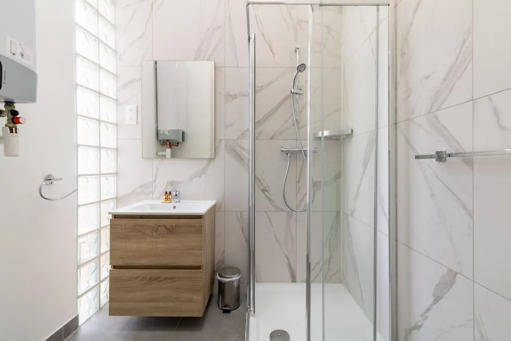B3#two Bedrooms#champs Elysees#arc De Triomphe#ac